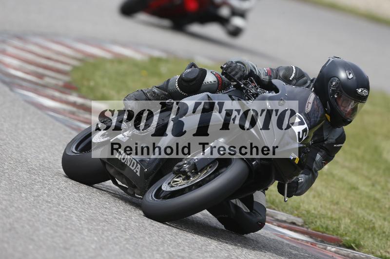 Archiv-2025/07 19.04.2025 Speer Racing ADR/Gruppe gelb/75